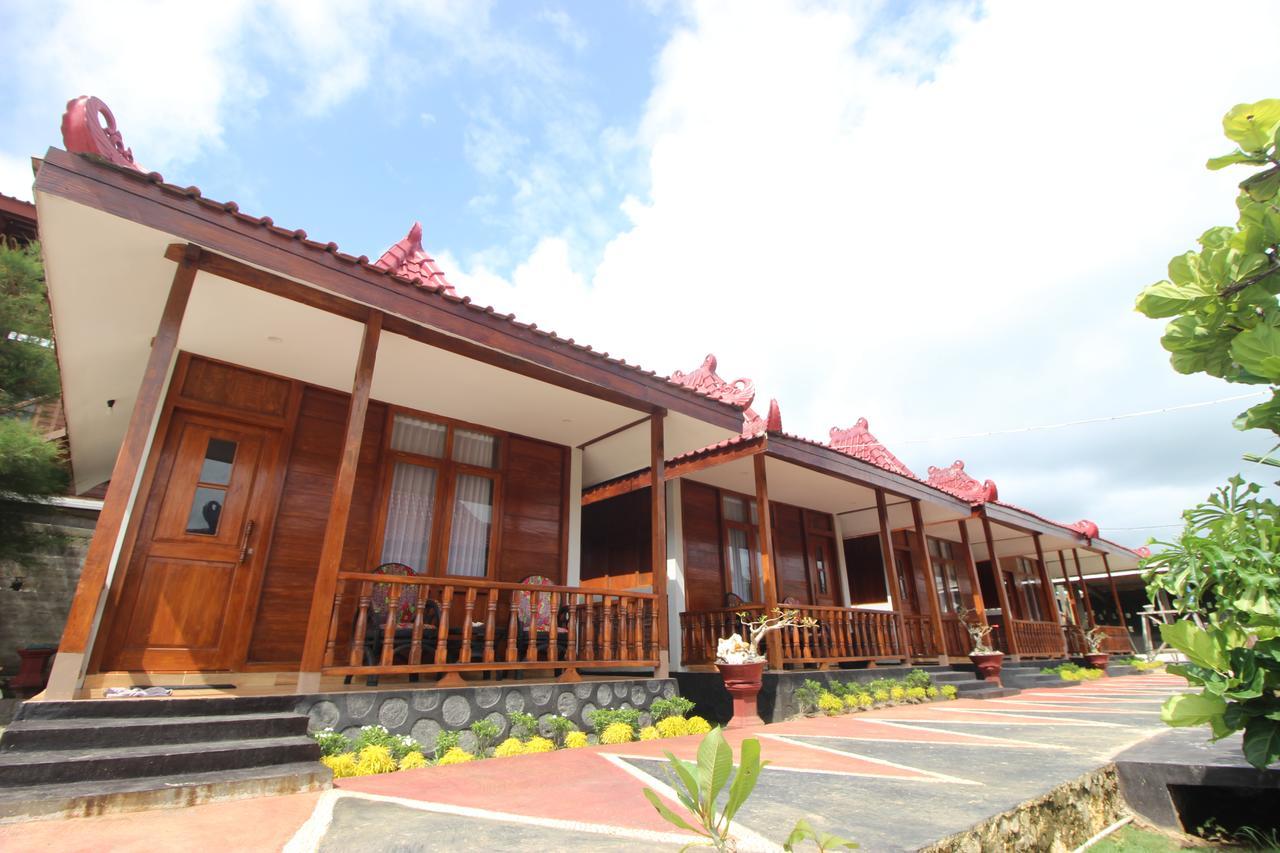 The Royal Joglo Hotel Tepus Exterior foto
