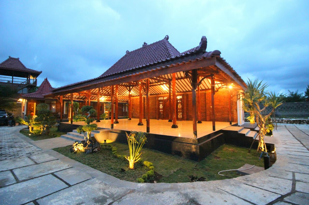 The Royal Joglo Hotel Tepus Exterior foto